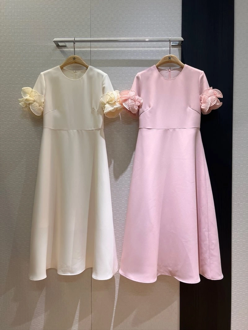 Lightweight Unclassified Brand Dress 147917