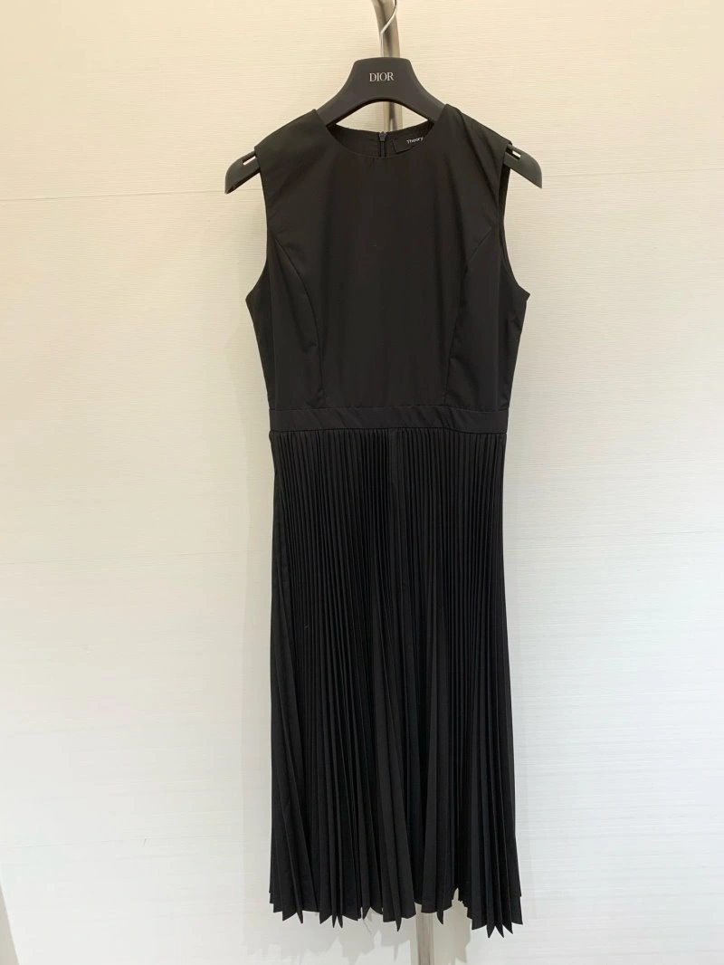 WrinkleFree Unclassified Brand Dress 147911
