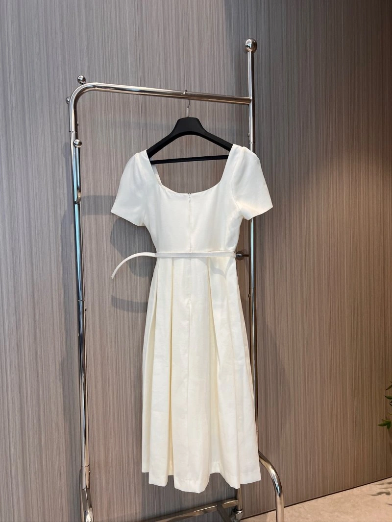 Unique Unclassified Brand Dress 147889