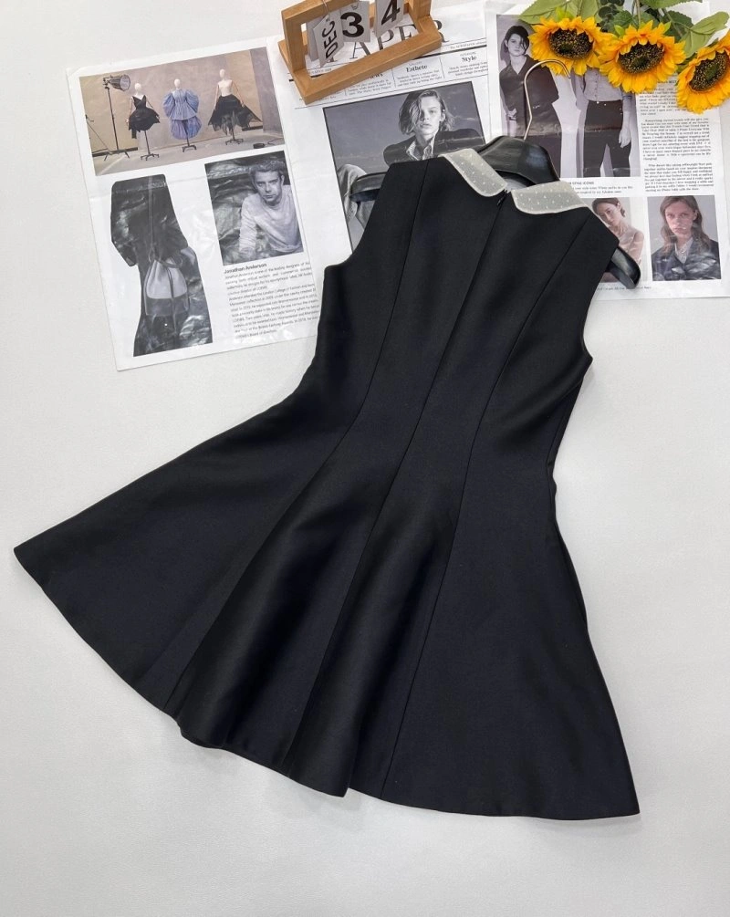 Vibrant Unclassified Brand Dress 147775