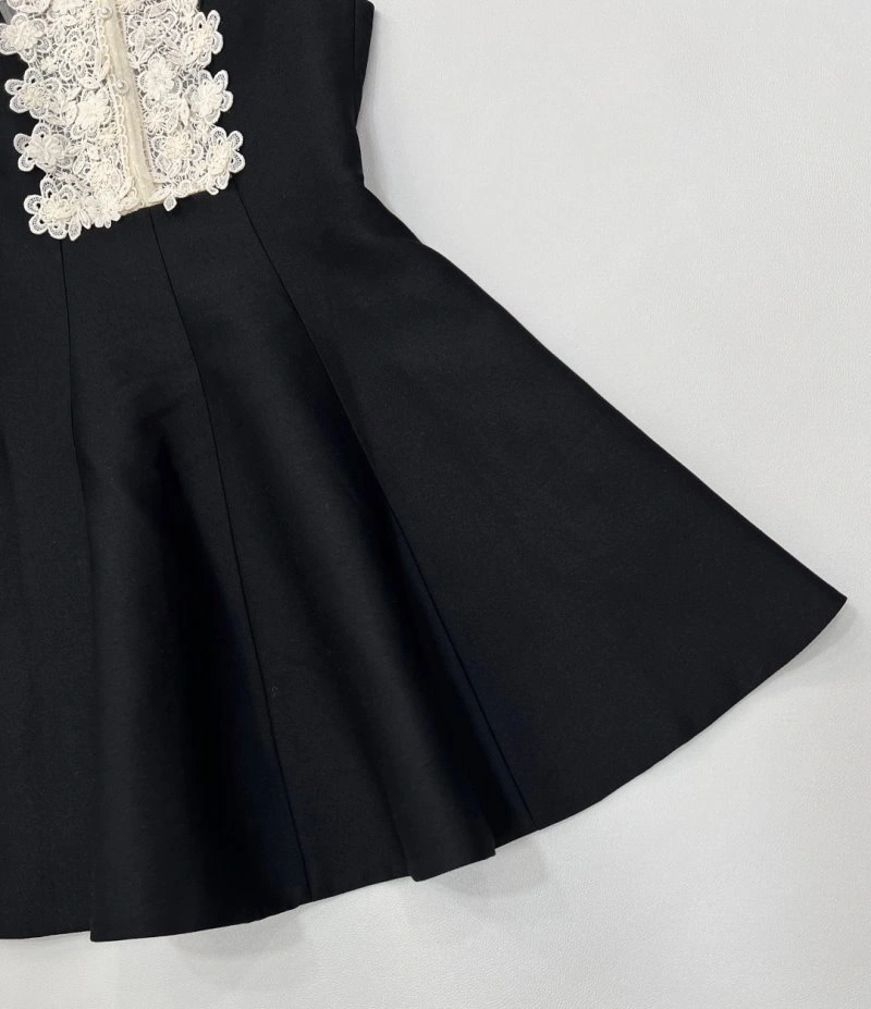 Vibrant Unclassified Brand Dress 147775