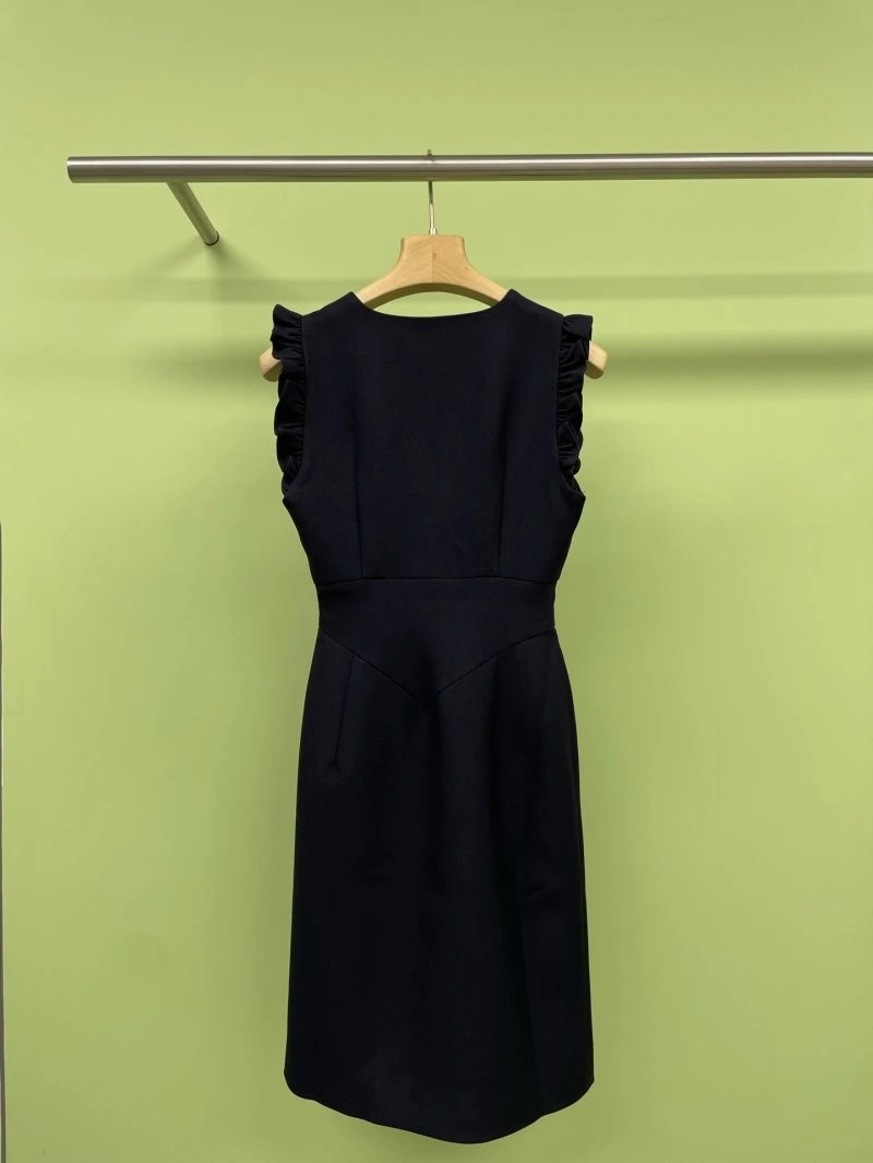 Attractive Unclassified Brand Dress 154208