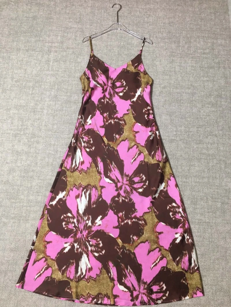 Resilient Unclassified Brand Dress 154194