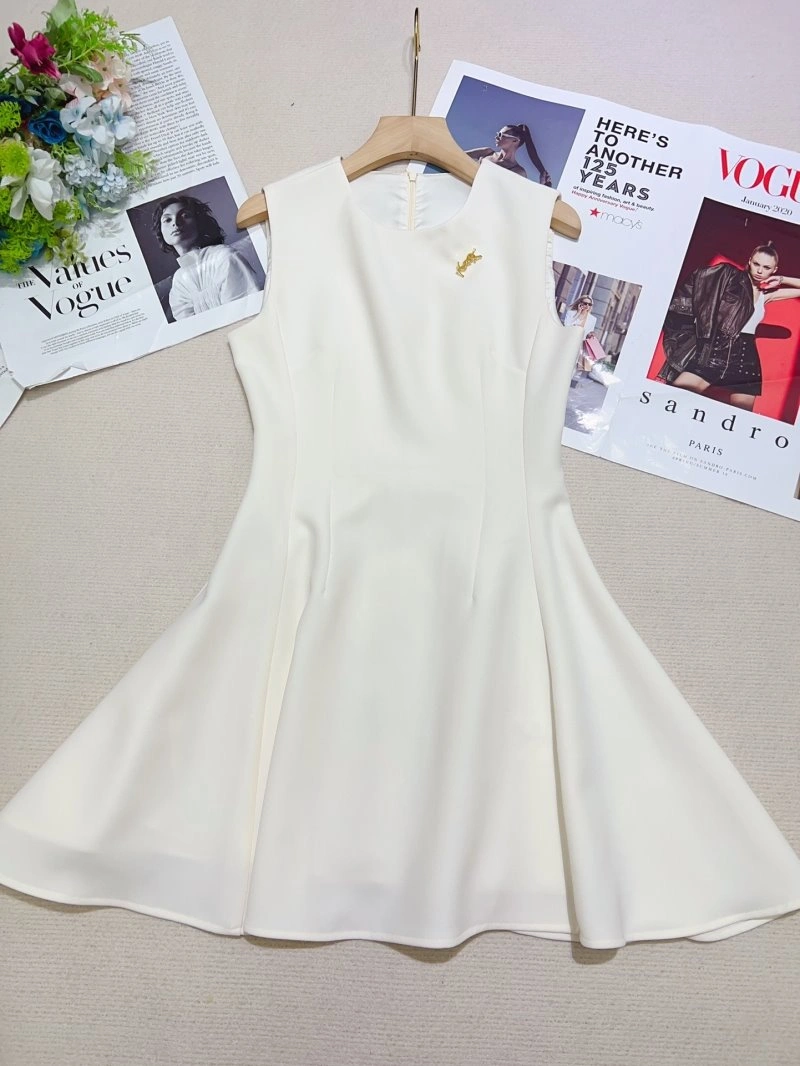 Modern Unclassified Brand Dress 154082