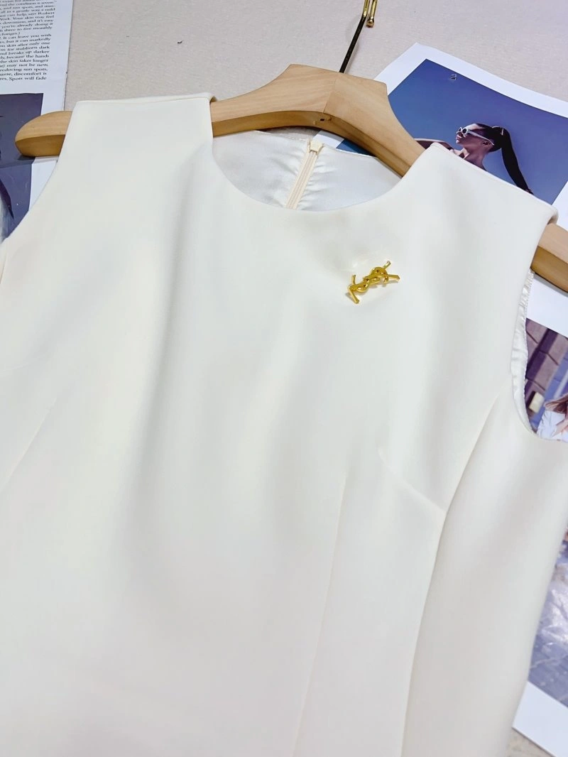 Modern Unclassified Brand Dress 154082