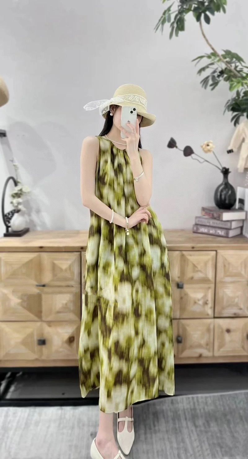 Lightweight Unclassified Brand Dress 154074