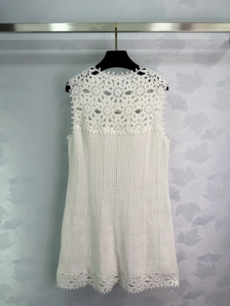 Minimalist Unclassified Brand Dress 154030