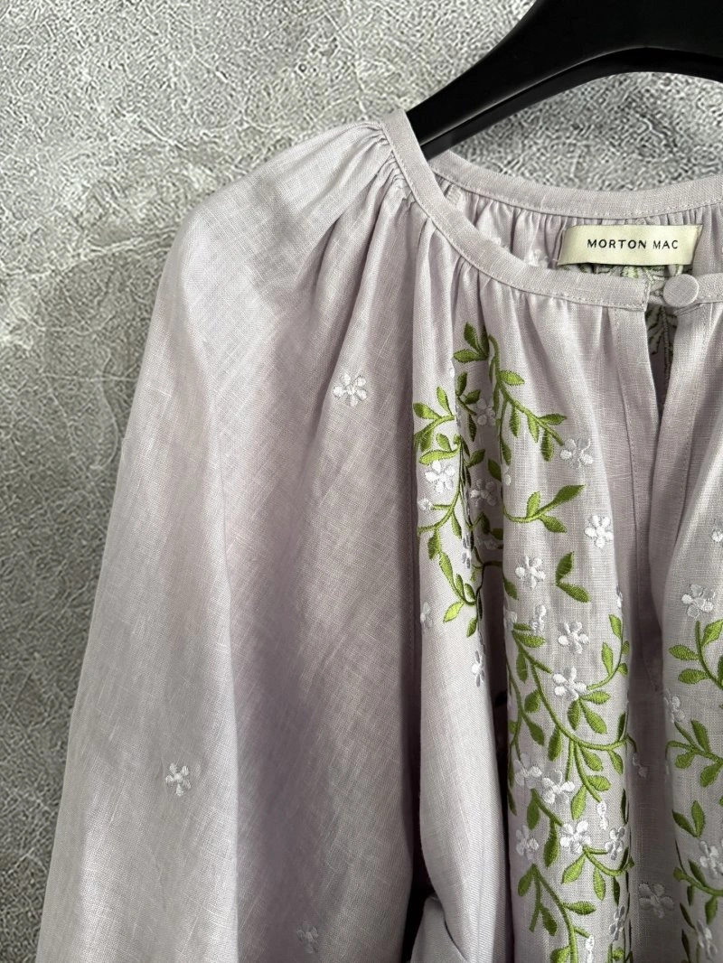 Vibrant Unclassified Brand Dress 154019