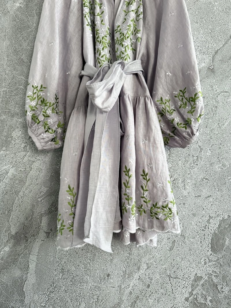 Vibrant Unclassified Brand Dress 154019