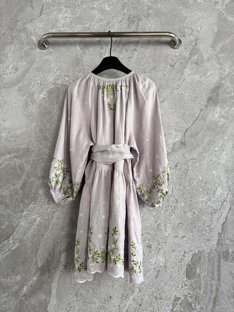 Vibrant Unclassified Brand Dress 154019