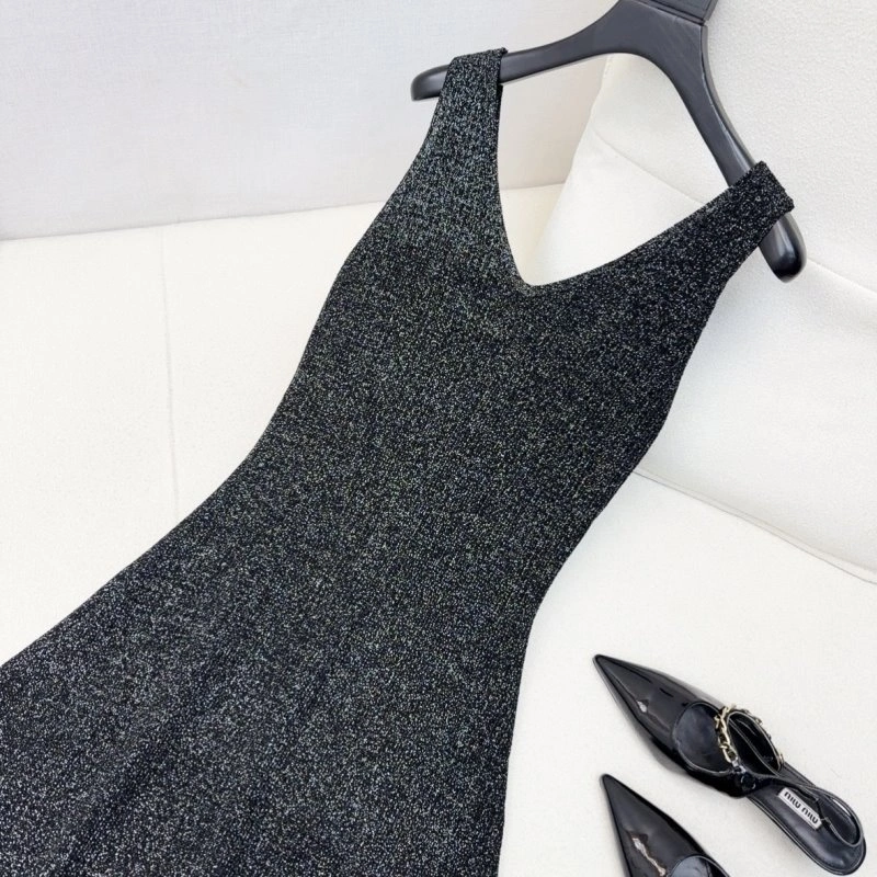 Unique Unclassified Brand Dress 153962