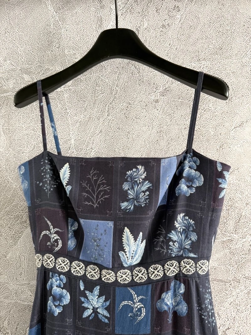 Supportive Unclassified Brand Dress 153924