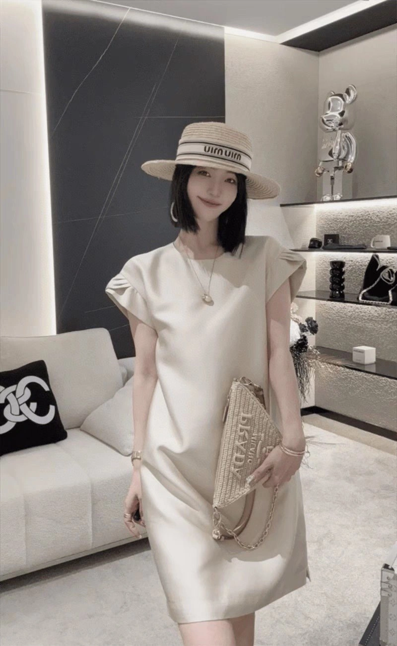HighQuality Unclassified Brand Dress 152840