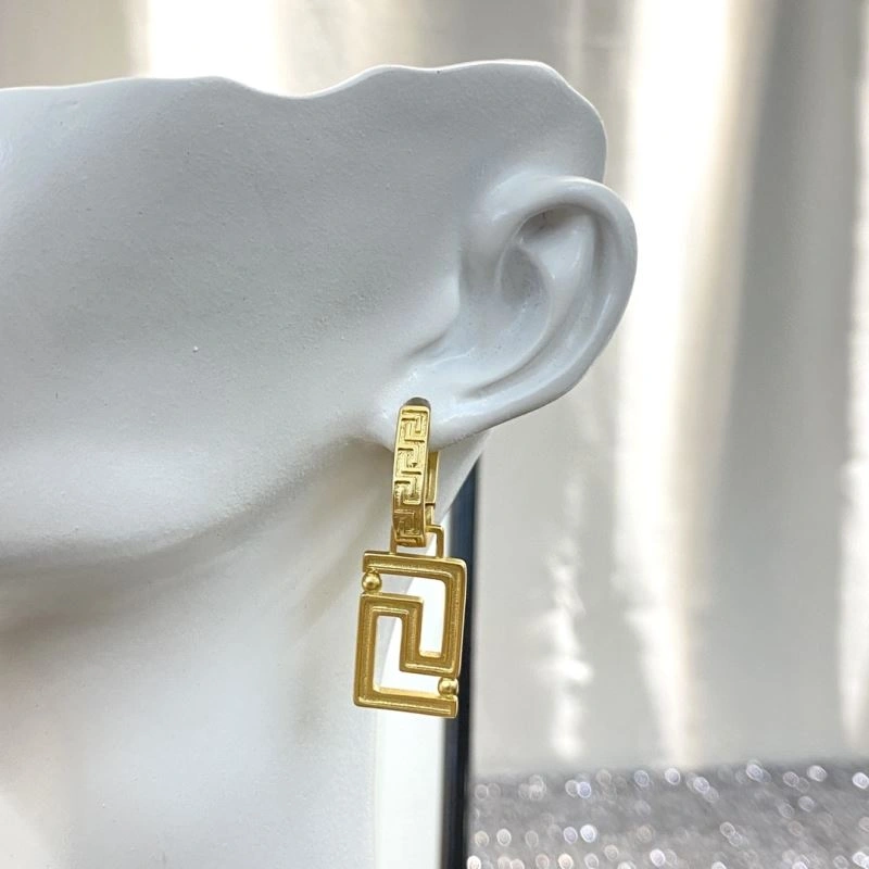 Soft Unclassified Brand Earrings 213766