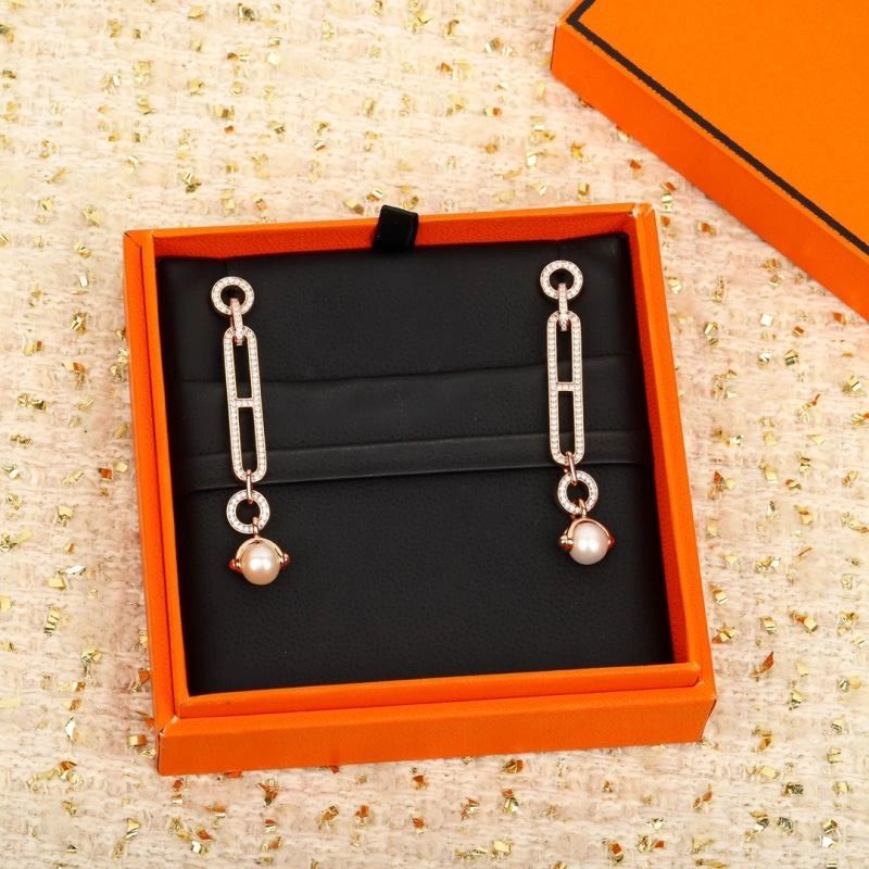 ModernLook Unclassified Brand Earrings 213342