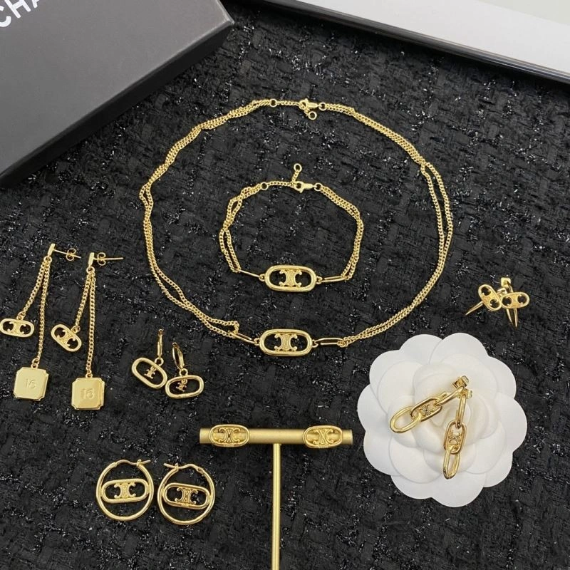 Unclassified Brand Earrings FashionForward 213324