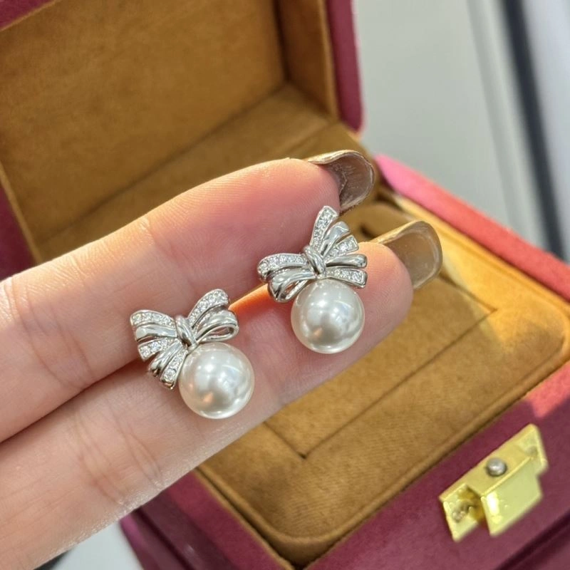 Unclassified Brand Earrings Refined 213330