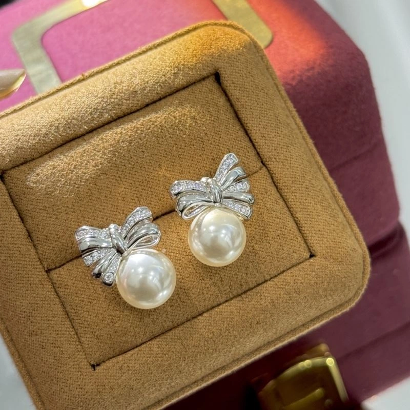 Unclassified Brand Earrings Refined 213330
