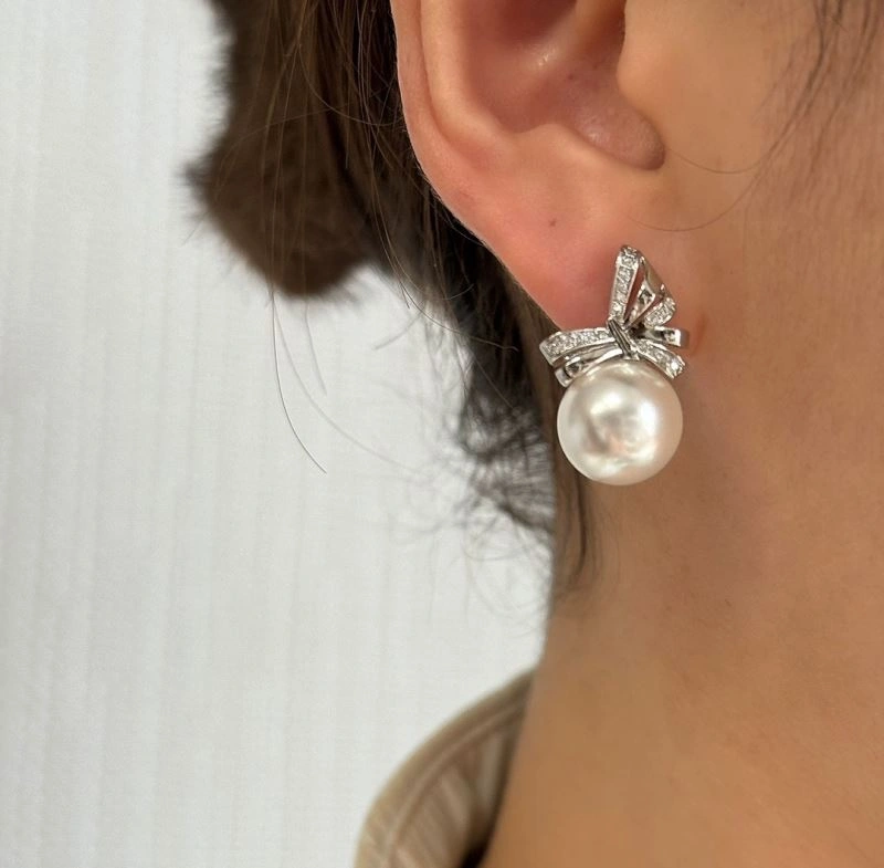 Unclassified Brand Earrings Refined 213330