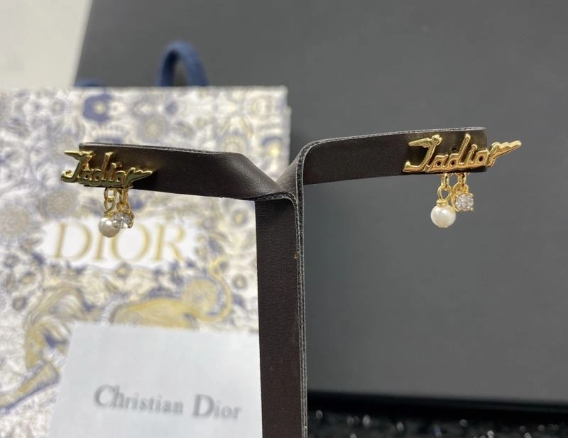 Unclassified Brand Earrings Sporty 213315