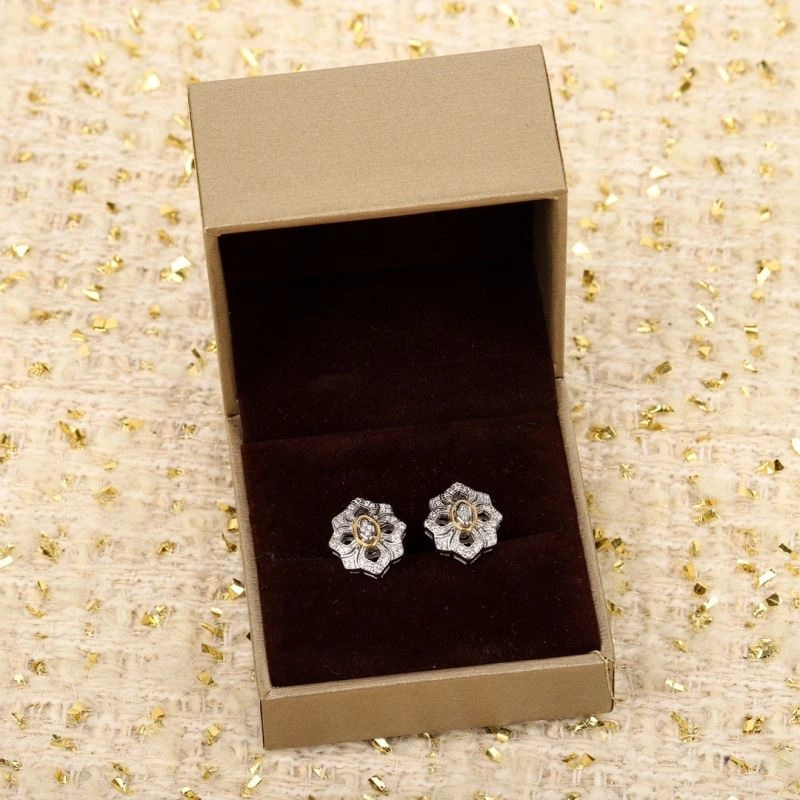 Unclassified Brand Earrings Soft 213335