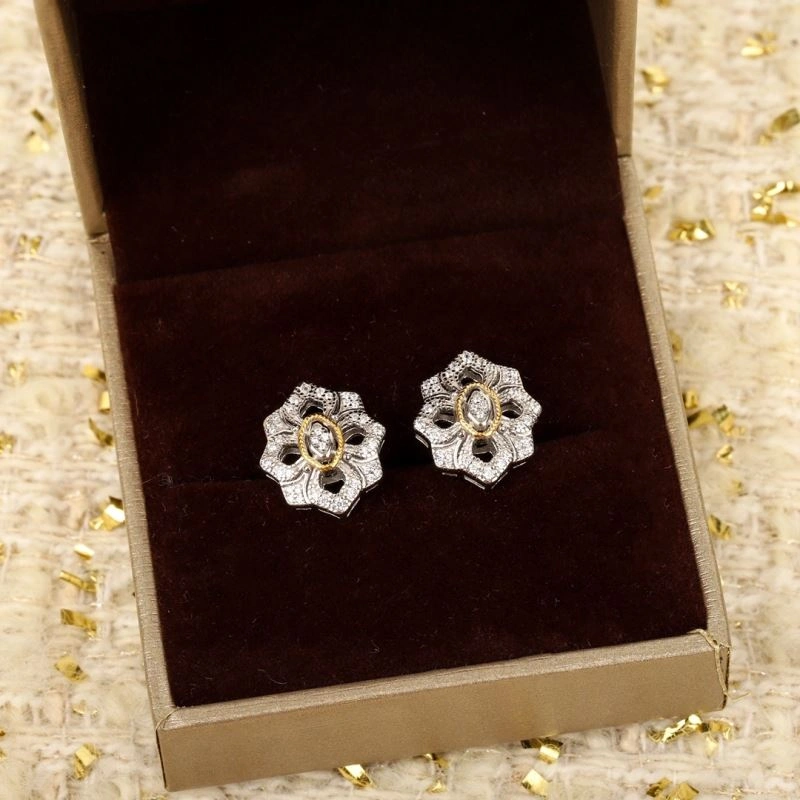 Unclassified Brand Earrings Soft 213335