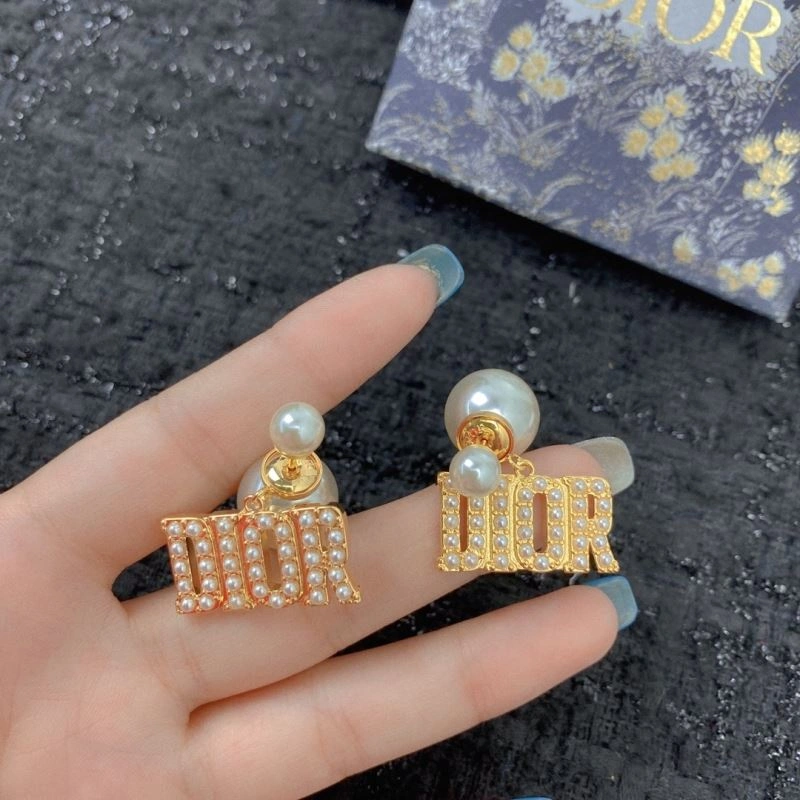 WellDesigned Unclassified Brand Earrings 213310