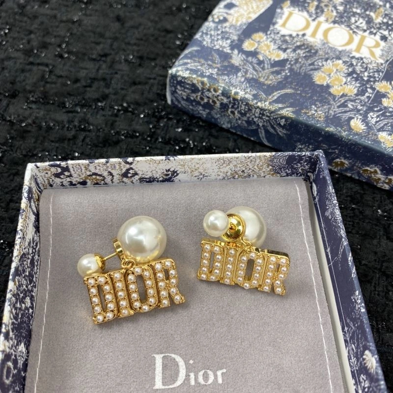 WellDesigned Unclassified Brand Earrings 213310