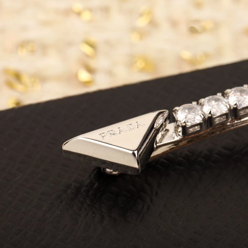 Contemporary Unclassified Brand Hairpins 213748