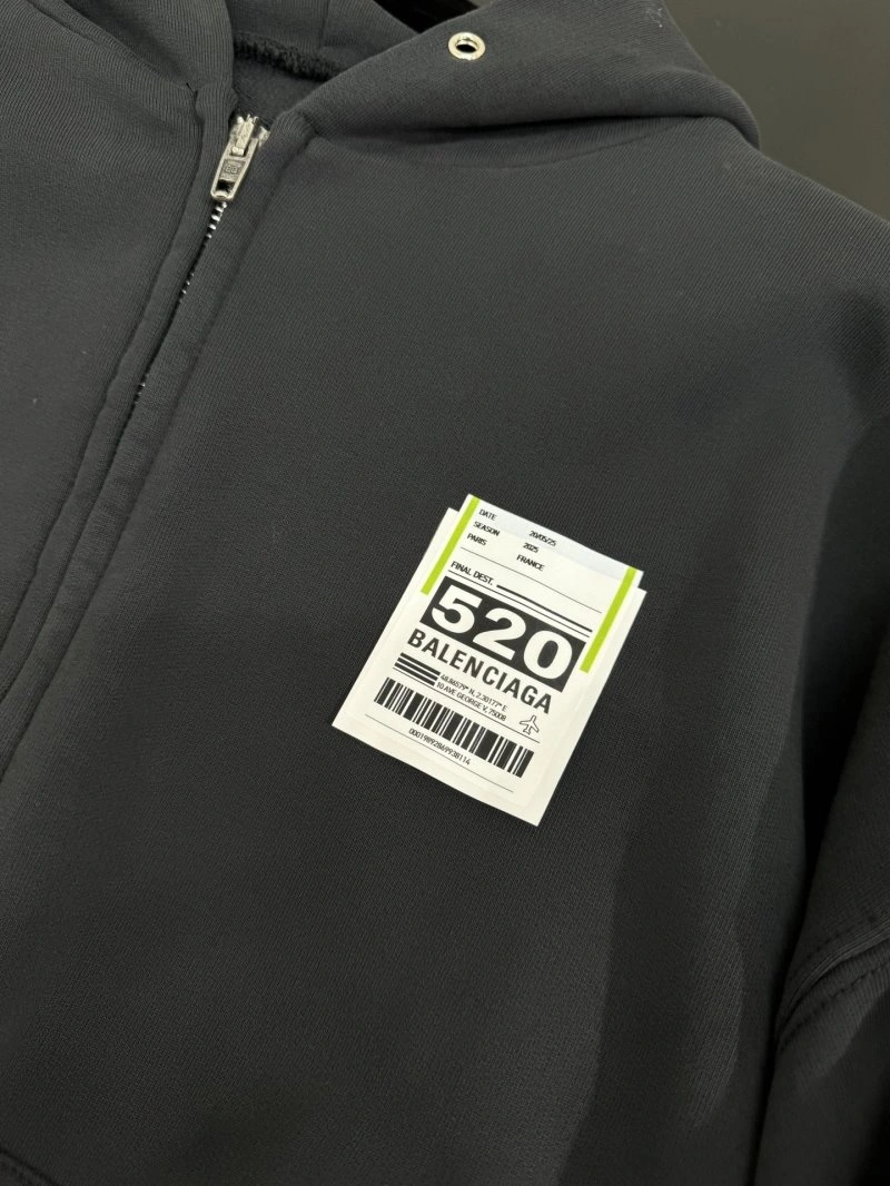 Bright Unclassified Brand Hoodies 153849