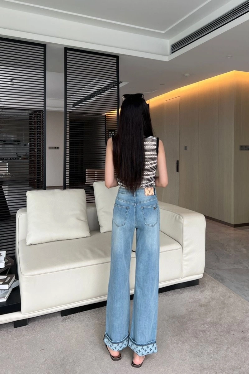ModernLook Unclassified Brand Jeans 152114