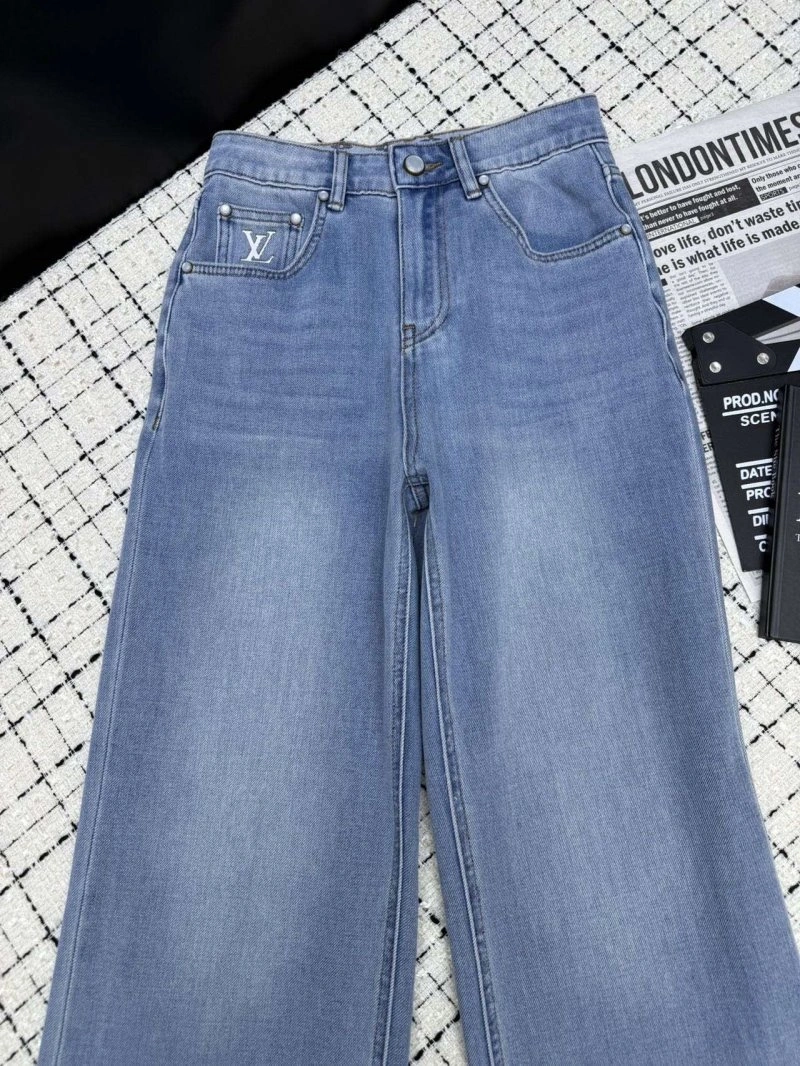 ModernLook Unclassified Brand Jeans 152114