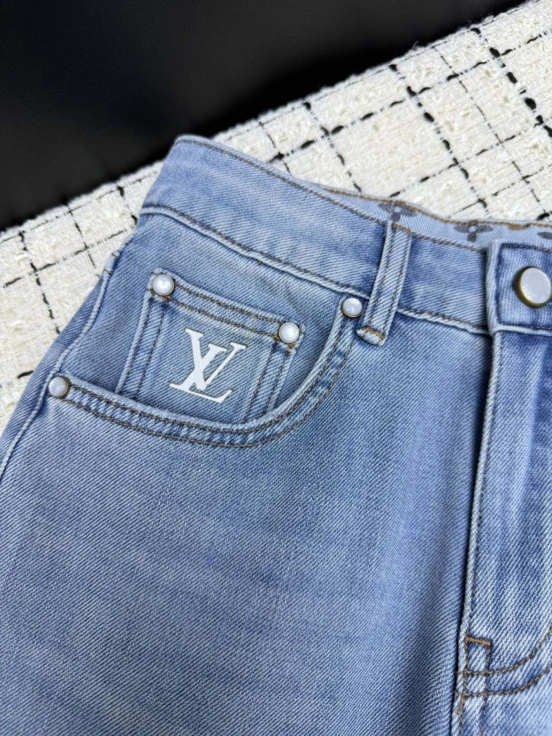 ModernLook Unclassified Brand Jeans 152114