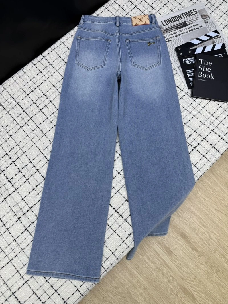 ModernLook Unclassified Brand Jeans 152114