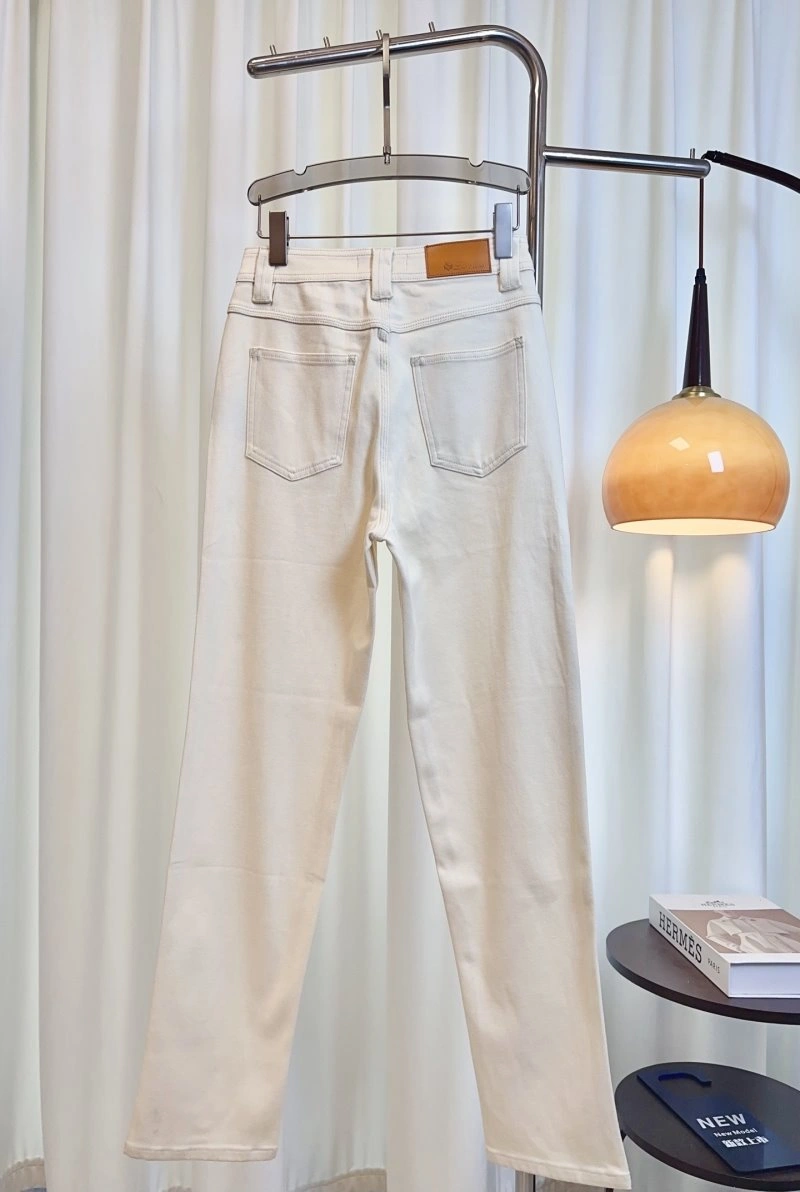 Affordable Unclassified Brand Jeans 150581
