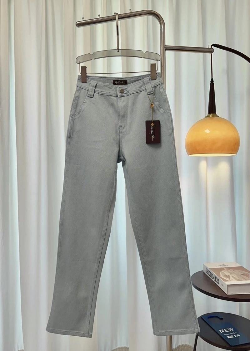 OdorResistant Unclassified Brand Jeans 150596