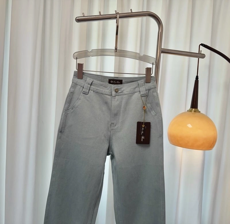 OdorResistant Unclassified Brand Jeans 150596