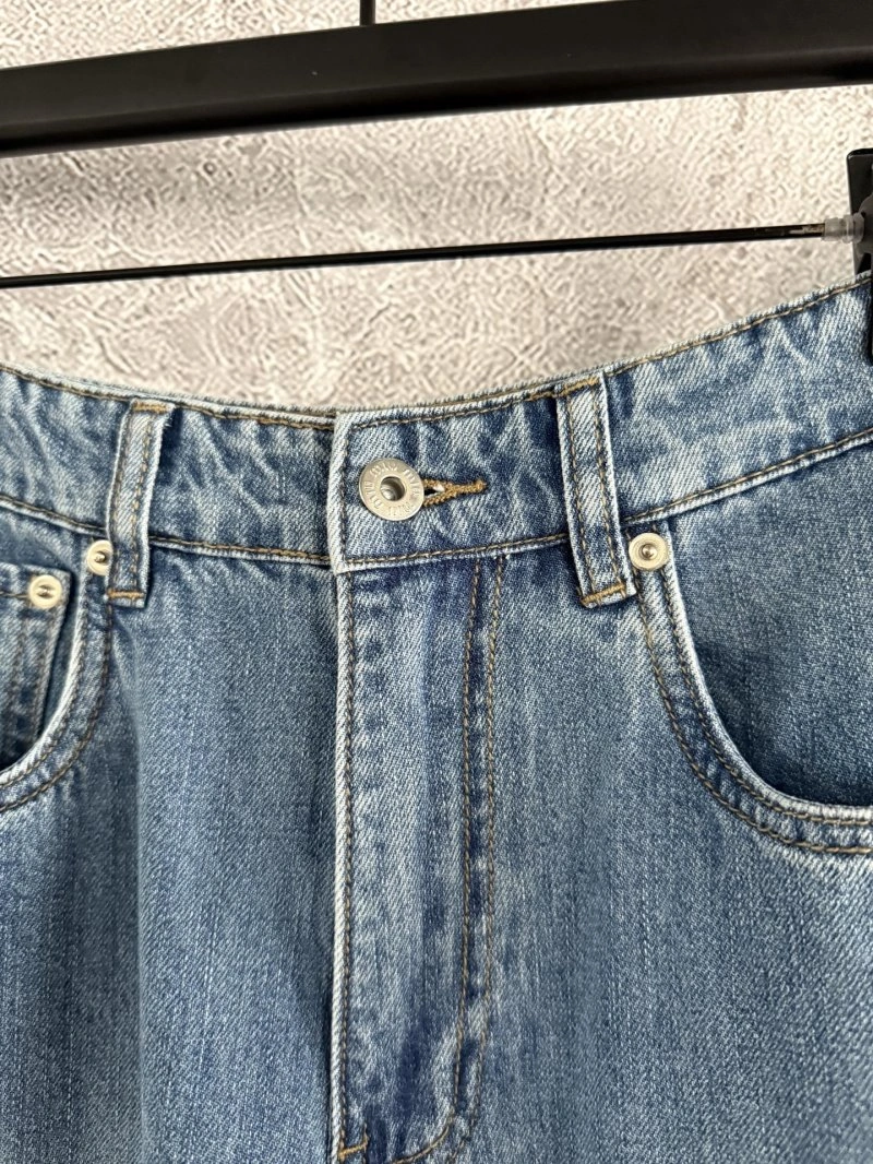 Elegant Unclassified Brand Jeans 155654