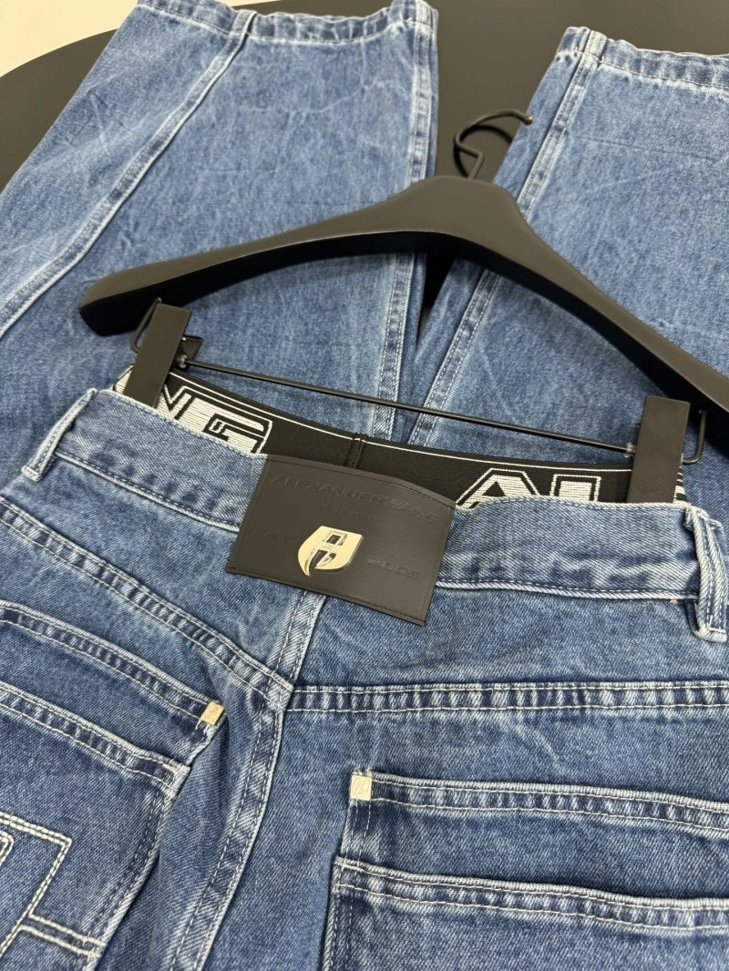 Snug Unclassified Brand Jeans 155596