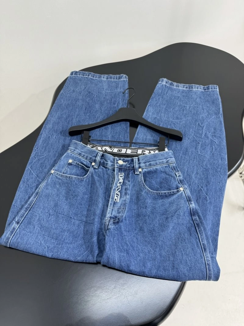 Snug Unclassified Brand Jeans 155596