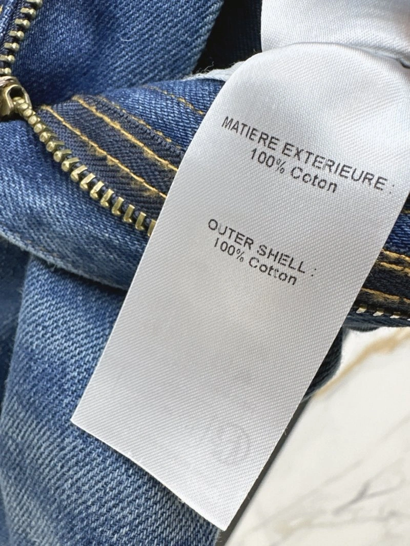 UrbanChic Unclassified Brand Jeans 147676