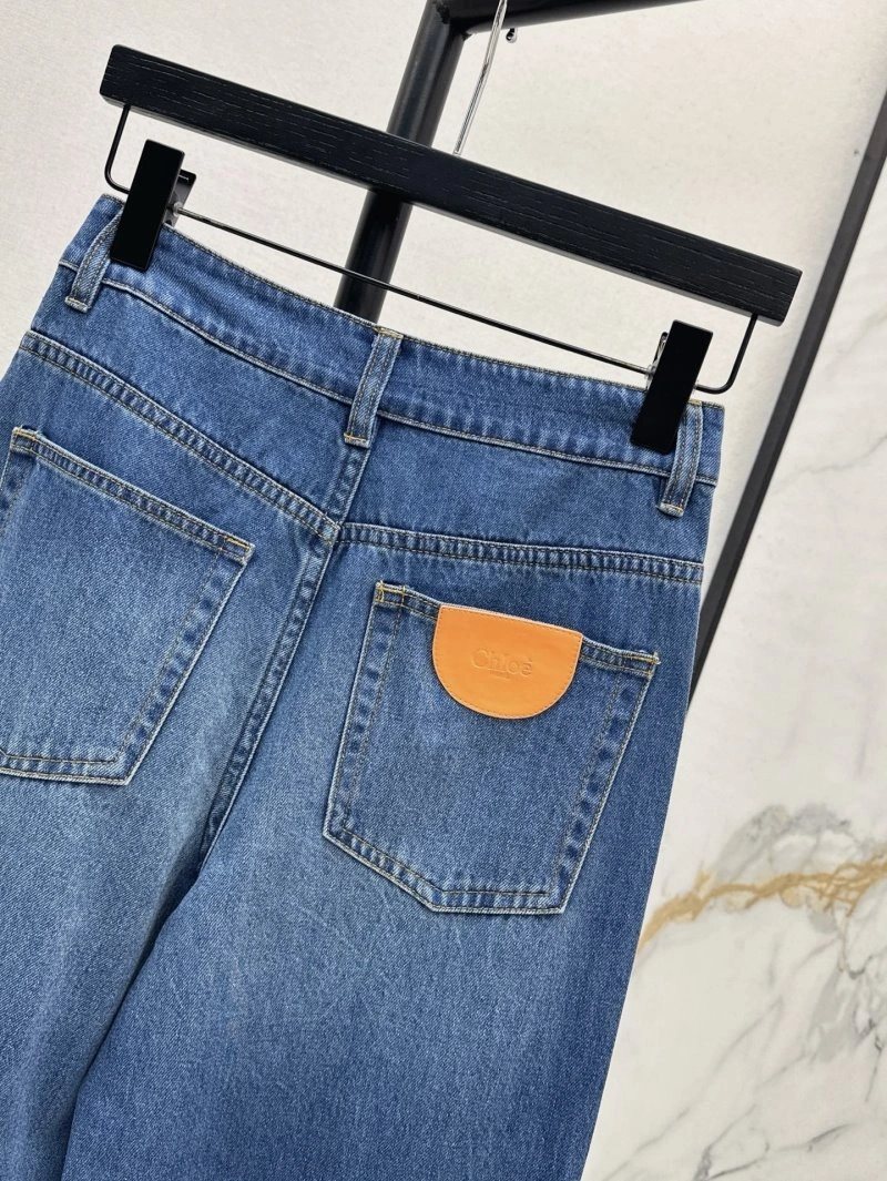 UrbanChic Unclassified Brand Jeans 147676