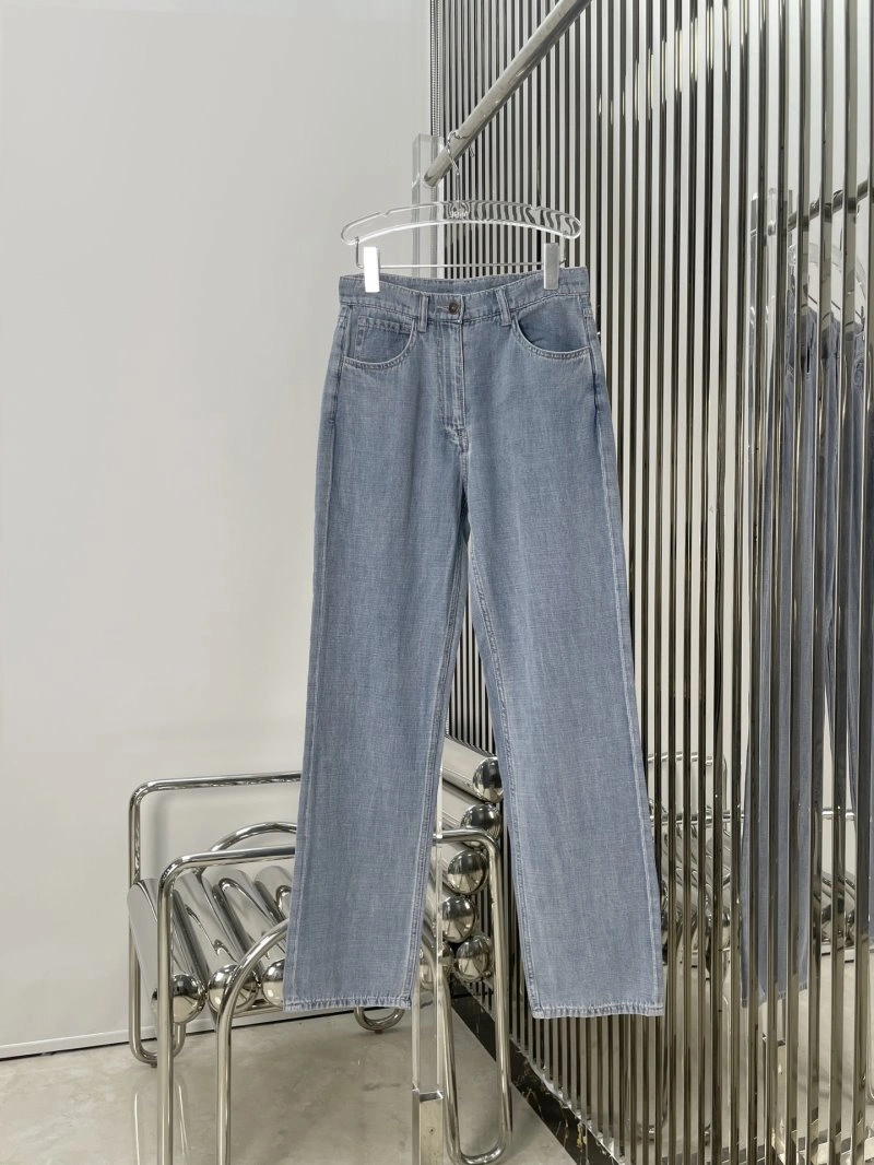 Bold Unclassified Brand Jeans 147656