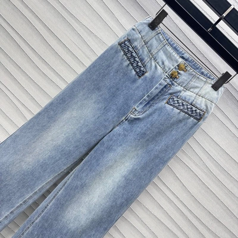 UrbanChic Unclassified Brand Jeans 147655