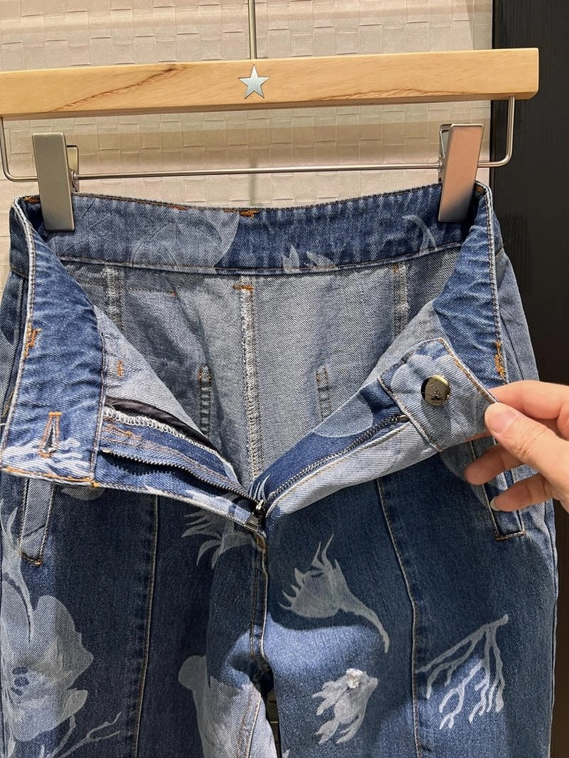 UrbanChic Unclassified Brand Jeans 147651