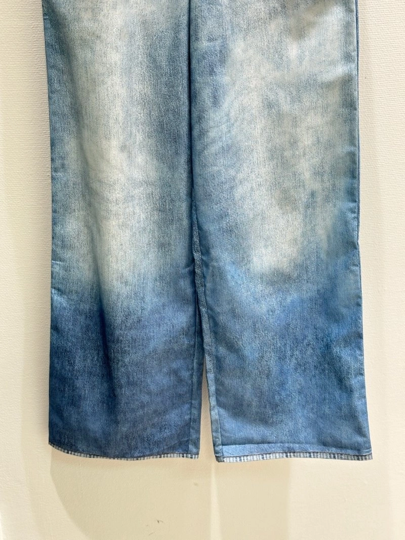 ModernLook Unclassified Brand Jeans 153828