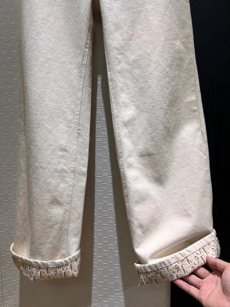 SmoothTexture Unclassified Brand Jeans 152672
