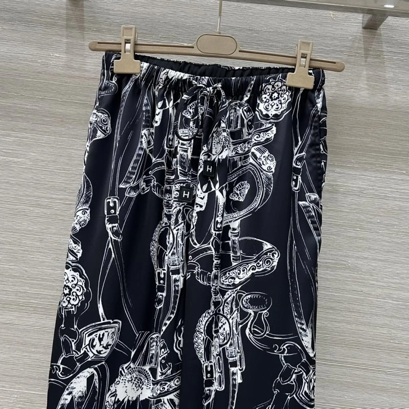 Efficient Unclassified Brand Long Pants 150547