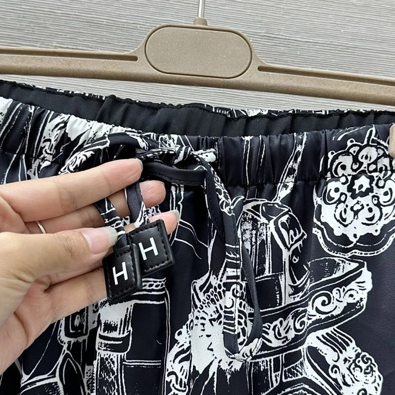 Efficient Unclassified Brand Long Pants 150547