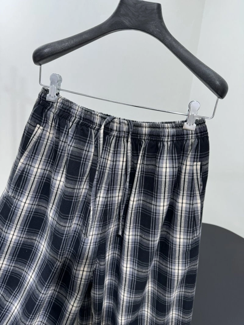 Bold Unclassified Brand Long Pants 155562
